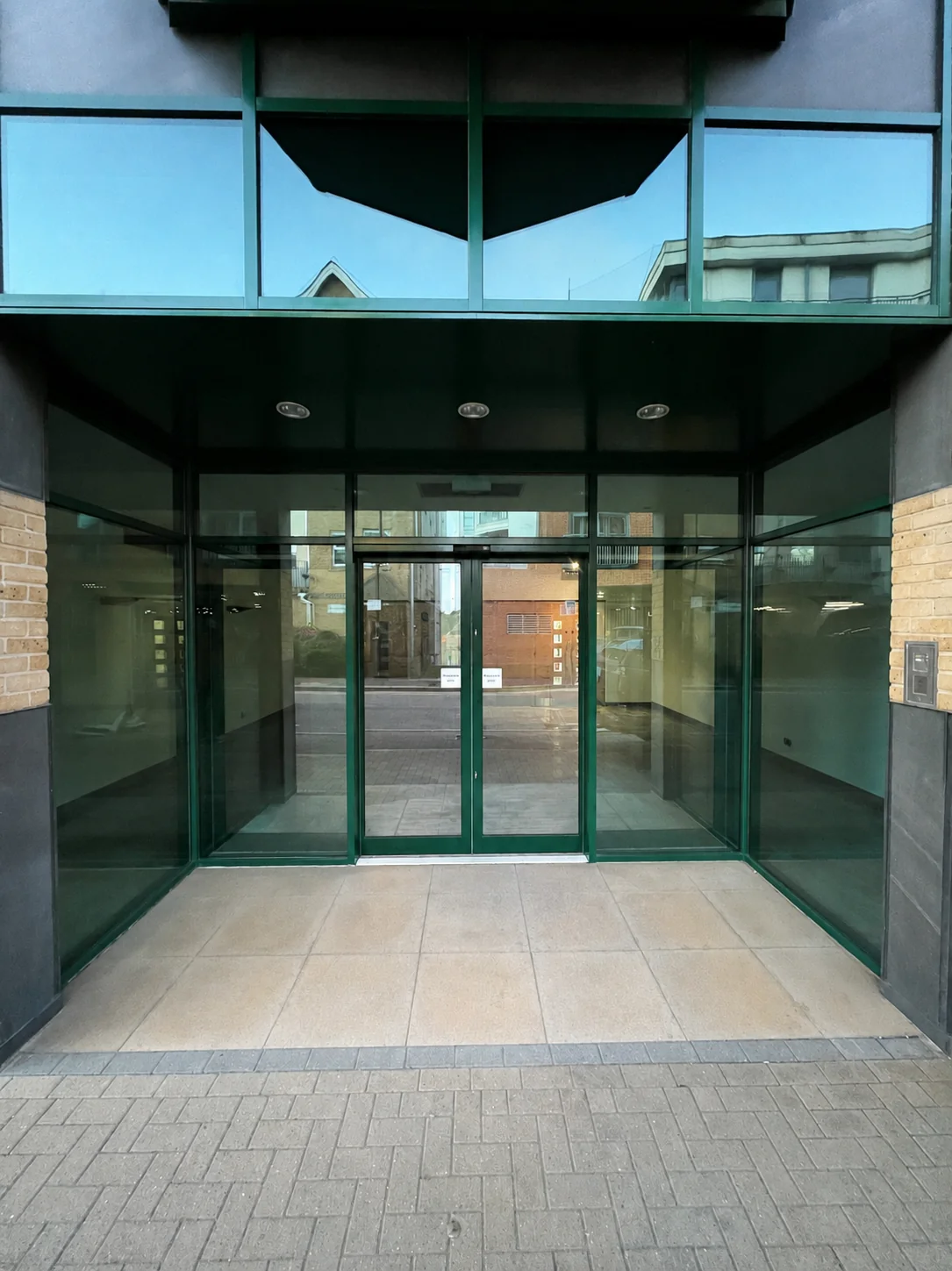 KONE office refurbishment, Chertsey – project photo 1