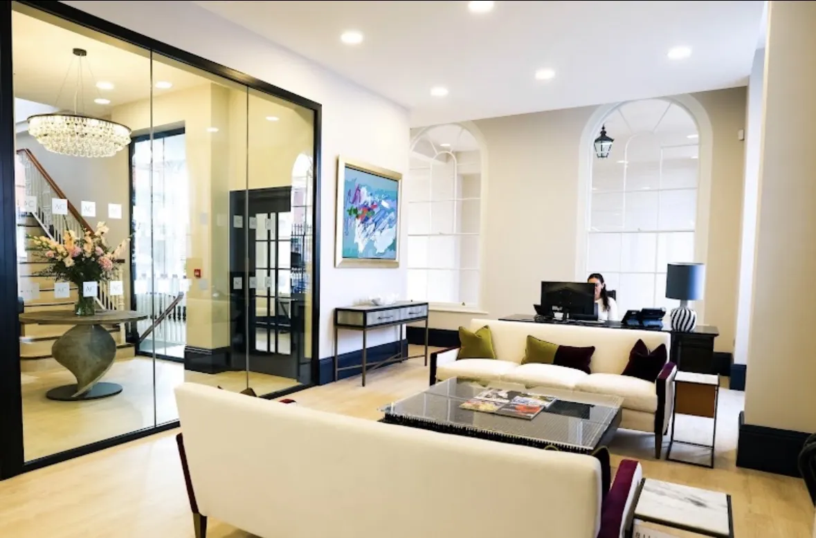 Ailesbury Court listed building conversion, Marlborough – project photo 1